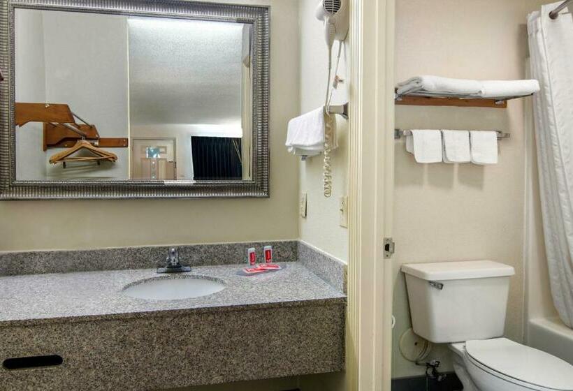 Номер Стандарт, Econo Lodge Inn & Suites