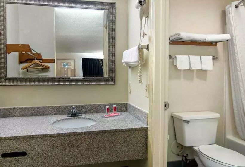 スタンダードルーム, Econo Lodge Inn & Suites