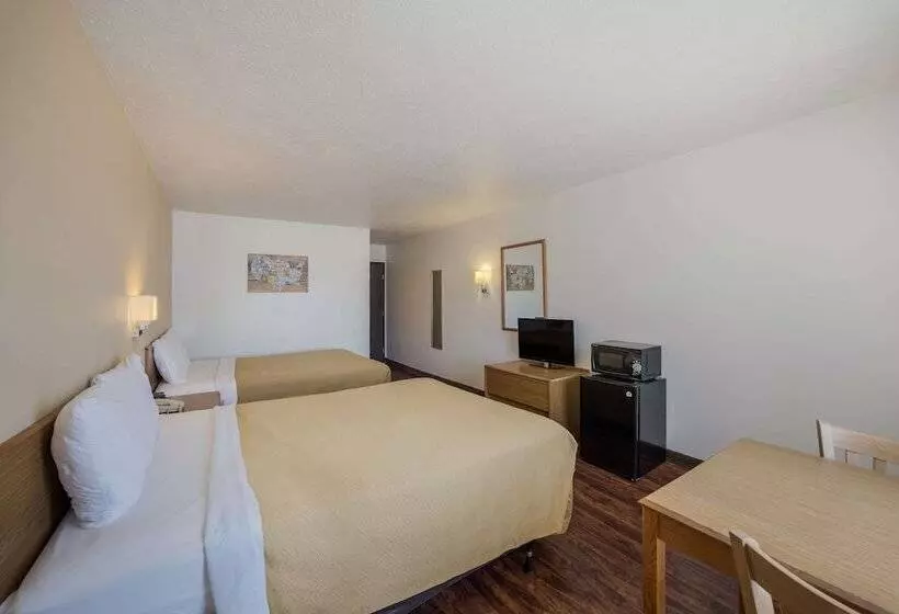 ２ダブルベッドのスタンダードルーム, Motel 6 Limon, Co – I 70