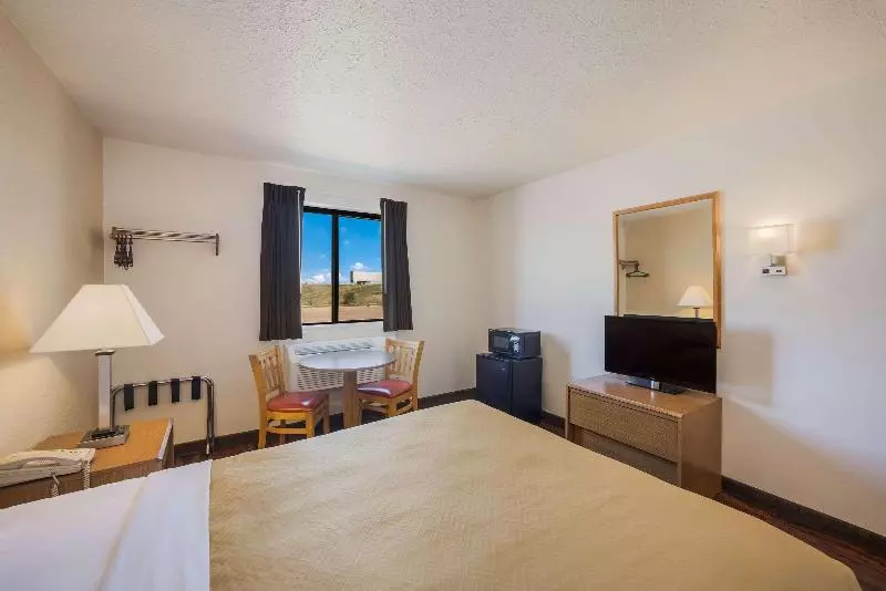 スタンダードルーム, Motel 6 Limon, Co – I 70