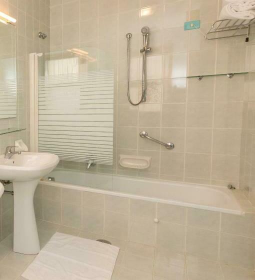 غرفة ديلوكس ثلاثية, Excelsior