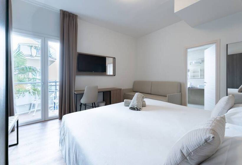 غرفة ديلوكس ثلاثية, Excelsior