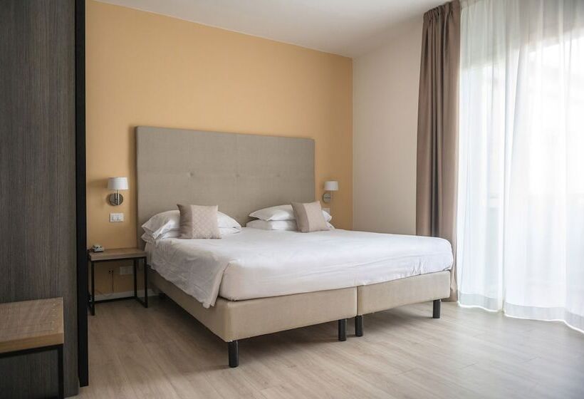 غرفة ديلوكس رباعية, Excelsior