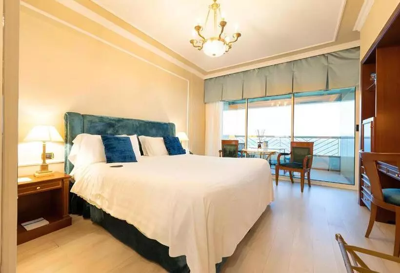 اتاق لوکس با چشم‌انداز دریا, Grand Hotel Del Mare Resort & Spa