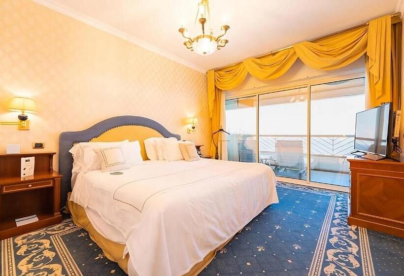 带大床的套房, Grand Hotel Del Mare Resort & Spa