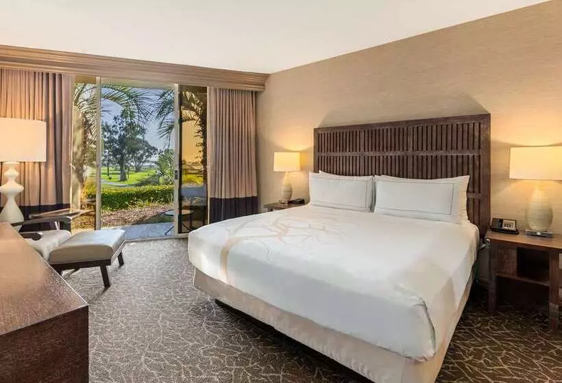 اتاق استاندارد با تخت بزرگ برای معلولان, Hilton La Jolla Torrey Pines