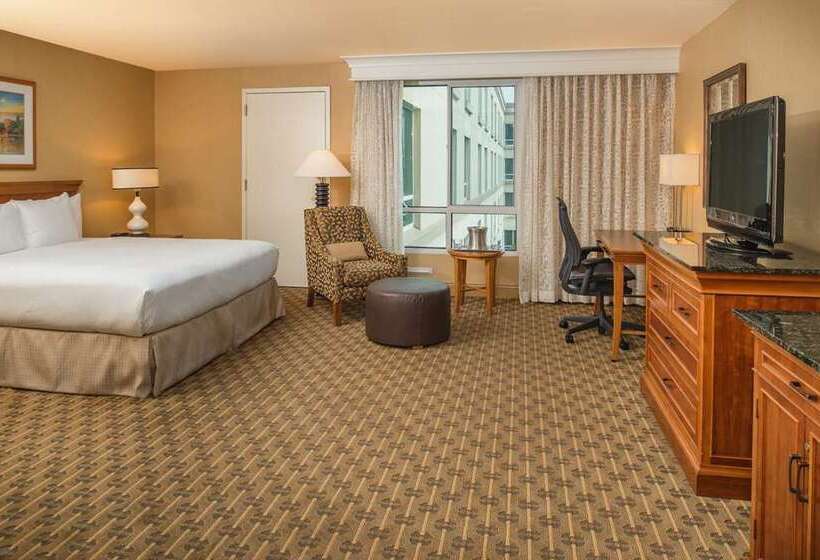 חדר סטנדרט, מיטת קינג, מותאם לאדם עם מוגבלויות, Hilton La Jolla Torrey Pines