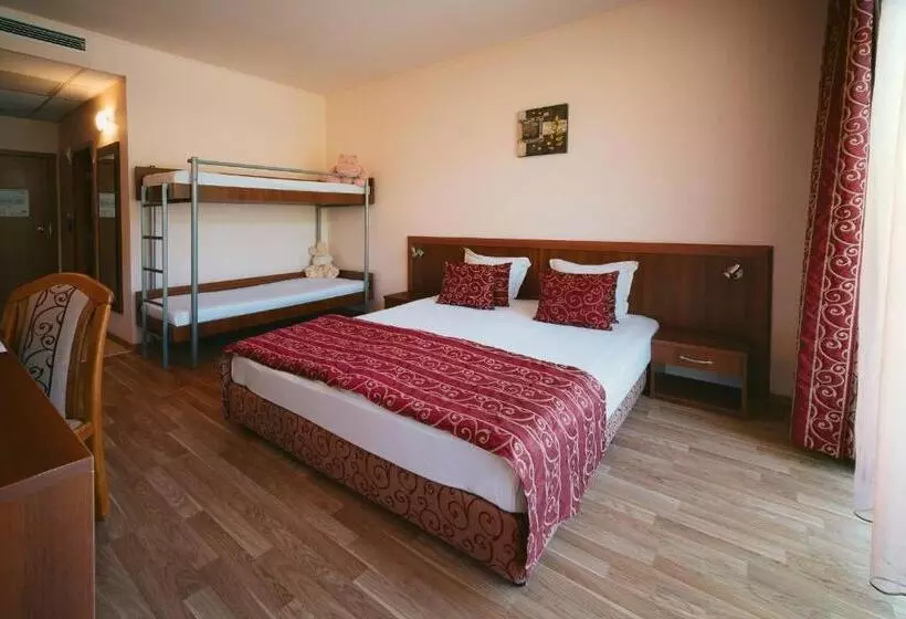 اتاق خانوادگی با تختخواب سفری, Kristal Hotel   All Inclusive