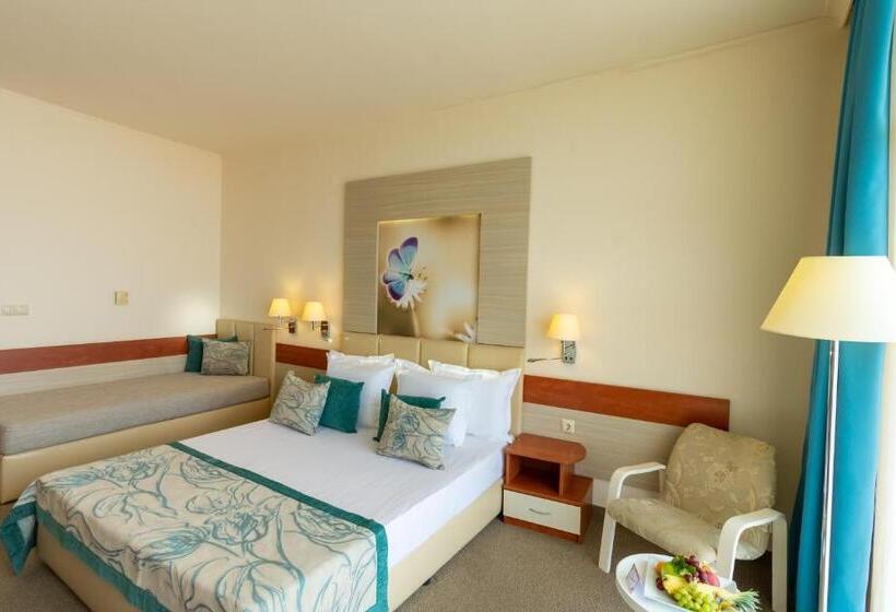 Трехместный Номер Стандарт с Балконом, Kristal Hotel   All Inclusive