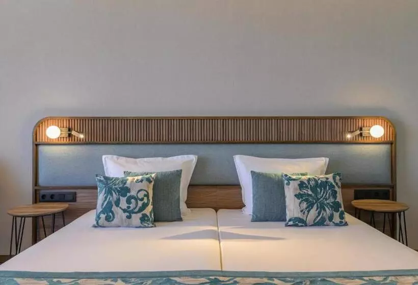 اتاق لوکس با چشم‌انداز دریا, Kristal Hotel   All Inclusive