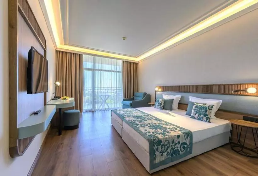 اتاق لوکس با چشم‌انداز دریا, Kristal Hotel   All Inclusive