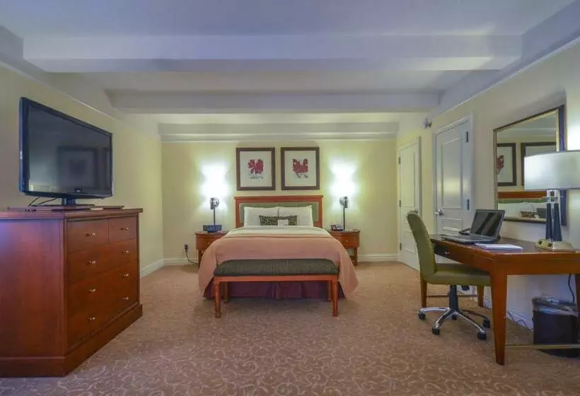سوییت اجرایی, San Carlos Hotel New York