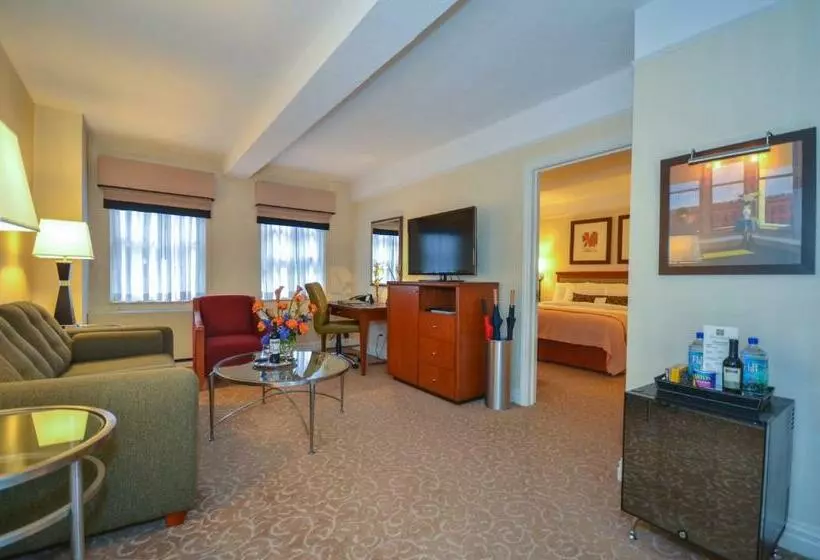 اتاق استاندارد چهار تخته, San Carlos Hotel New York