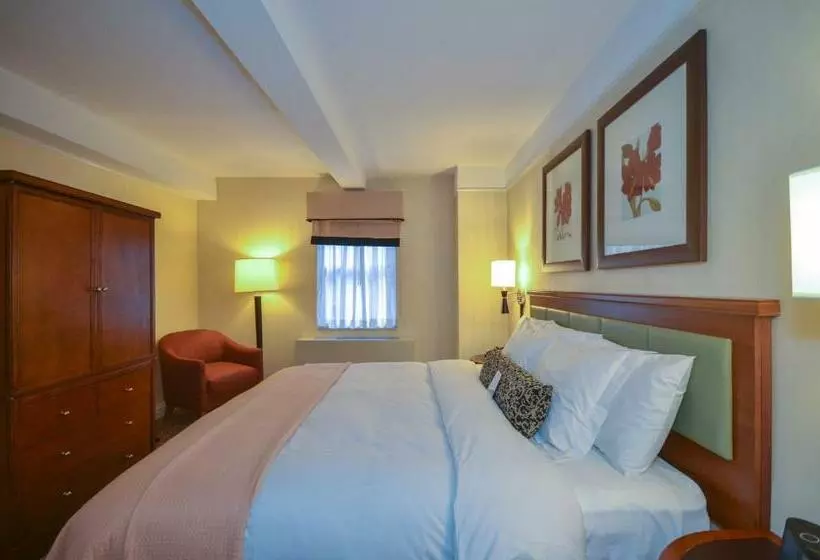 سوییت, San Carlos Hotel New York