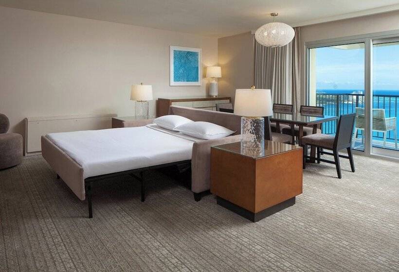 סוויטה נוף לים, Sheraton Waikiki Beach Resort