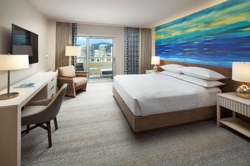 Стандартный Номер Кровать Кинг, Sheraton Waikiki Beach Resort