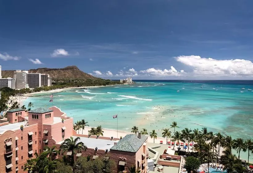 اتاق لوکس با چشم‌انداز دریا, Sheraton Waikiki Beach Resort
