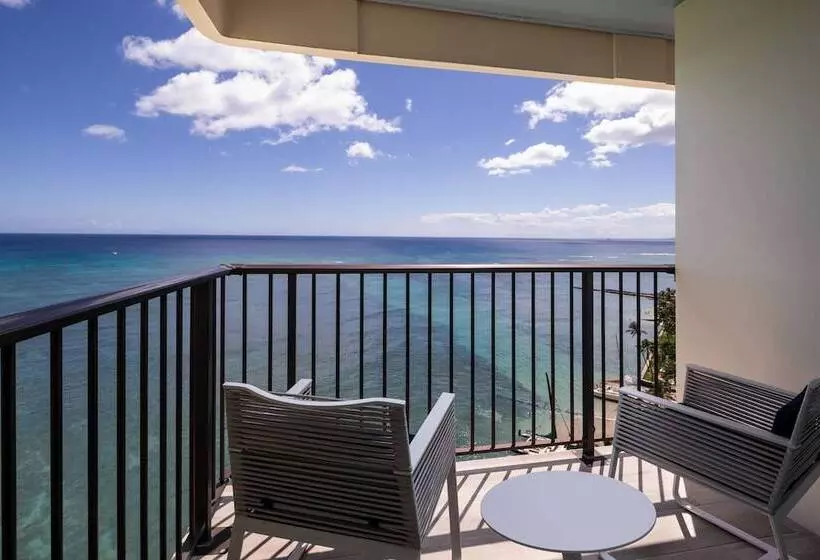 سوییت با چشم‌انداز دریا, Sheraton Waikiki Beach Resort
