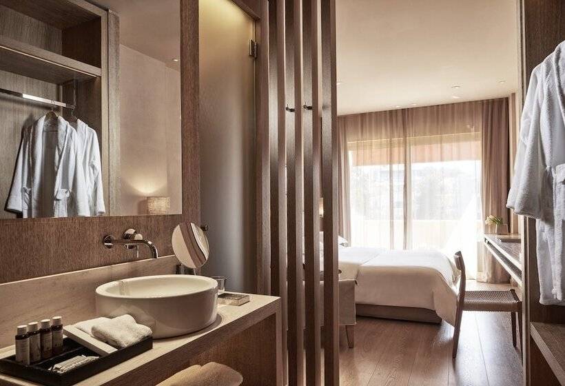 חדר אקזקיוטיב, The Margi