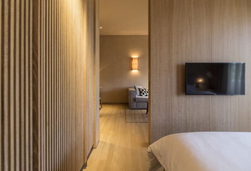 סוויטה אקזקיוטיב, The Margi