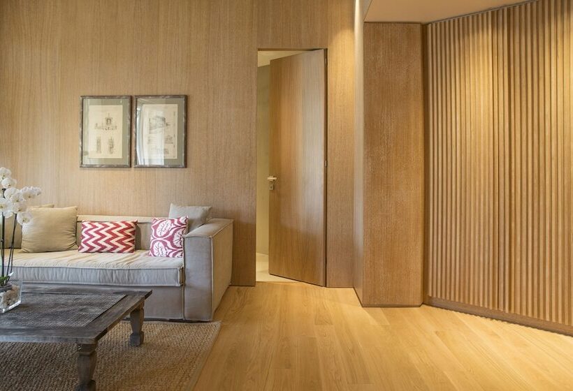 סוויטה משפחתית, The Margi