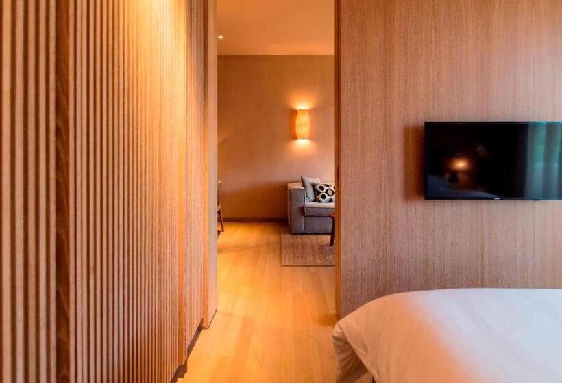 סוויטה אקזקיוטיב, The Margi