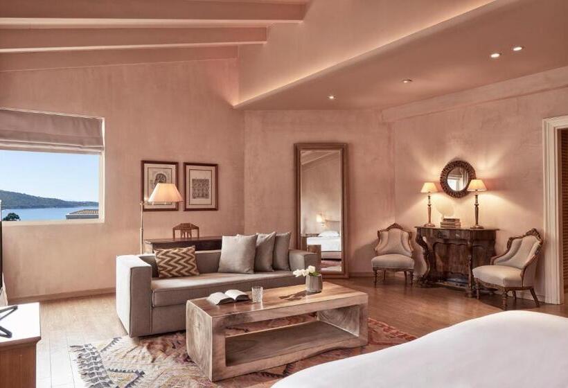 סוויטה אקזקיוטיב, The Margi