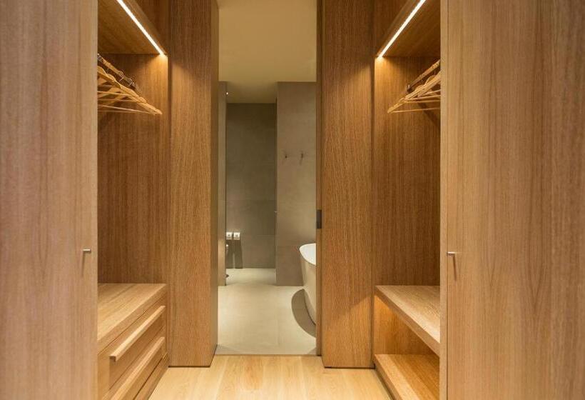 סוויטה דלוקס, The Margi