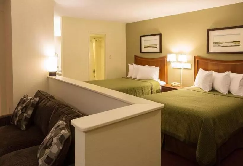 スイート, Marina Inn & Suites Chalmettenew Orleans
