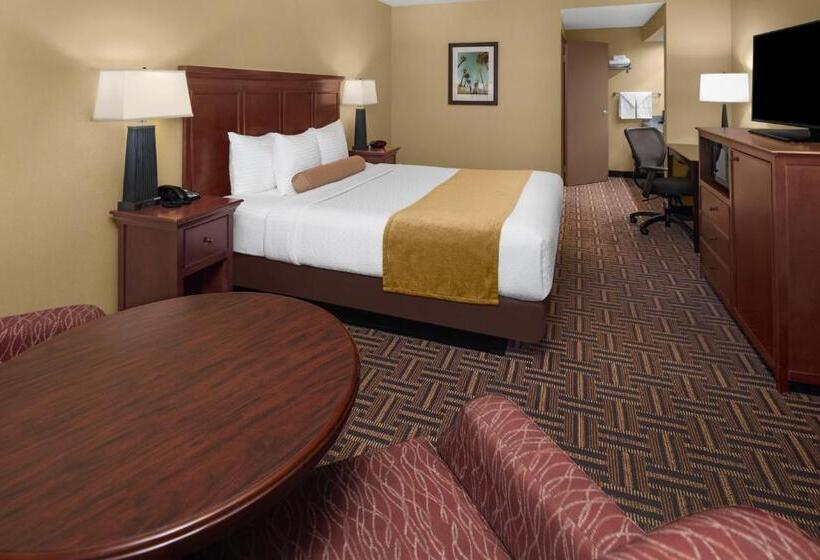 Номер Стандарт Кровать Кинг Адаптированный для Инвалидов, Best Western Plus Redondo Beach Inn