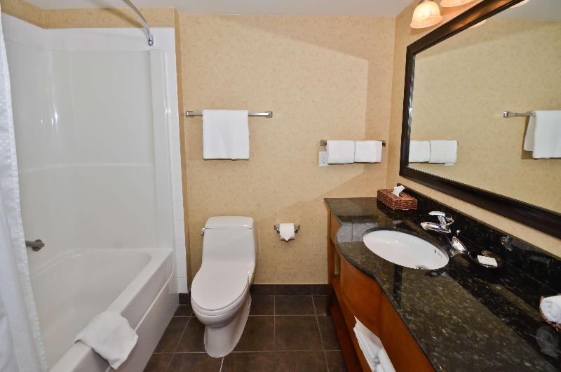 Люкс 2 Спальни, Best Western Sicamous Inn