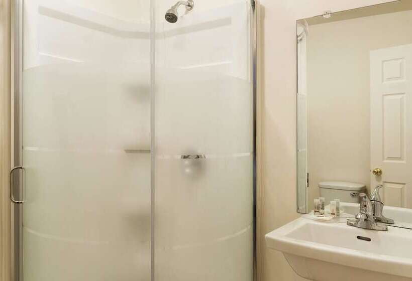 غرفة قياسية, Days Inn By Wyndham Troisrivieres