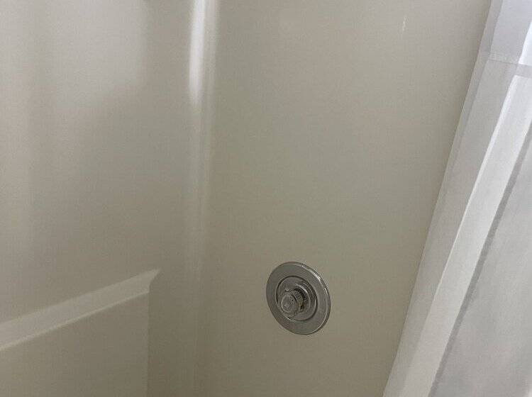 جناح, Days Inn By Wyndham Warrensburg