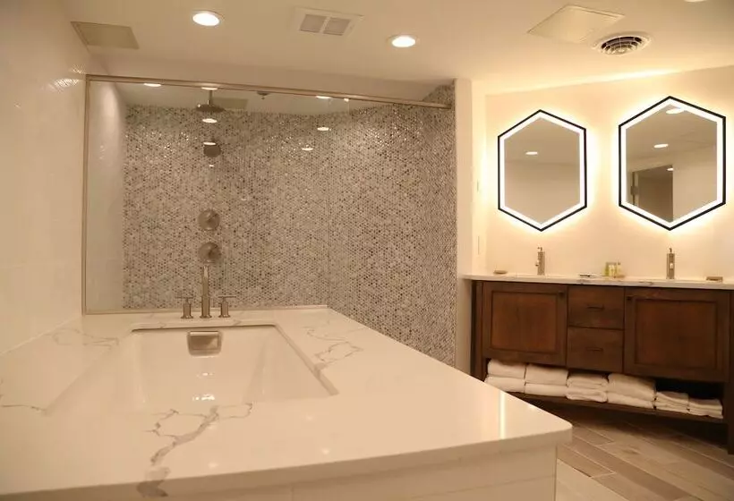 ビラ４ベッドルーム, Doubletree By Hilton Ocean City Oceanfront