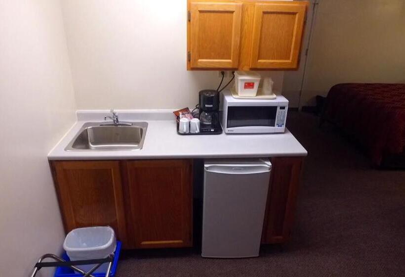 חדר סטנדרט, Econo Lodge Inn & Suites