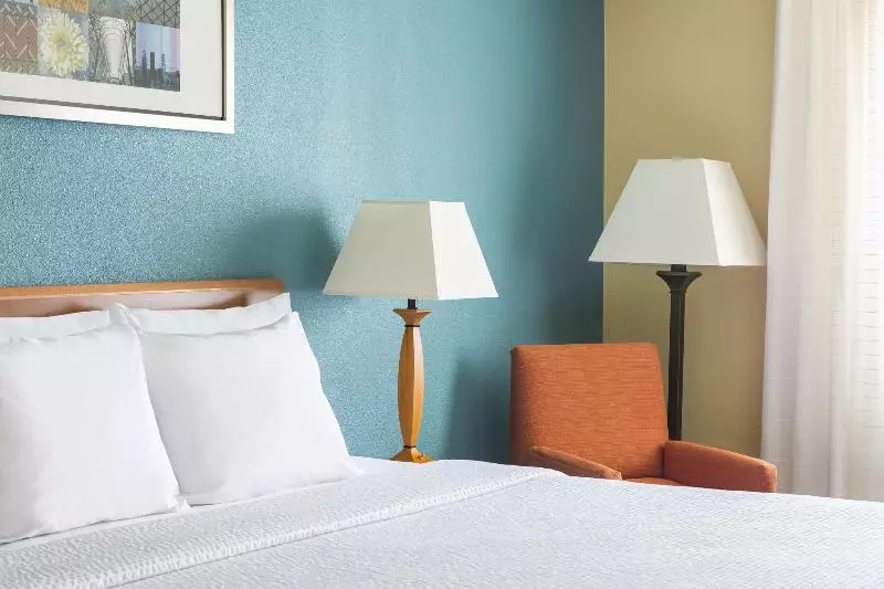 キングサイズベッドのエクゼクティブ, Fairfield Inn Muncie