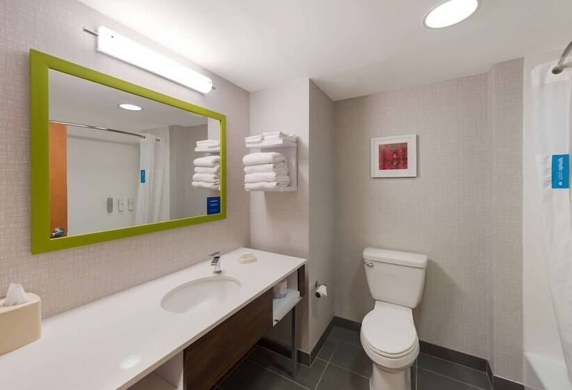 스탠다드 스튜디오 킹침대, Hampton Inn Nanuet
