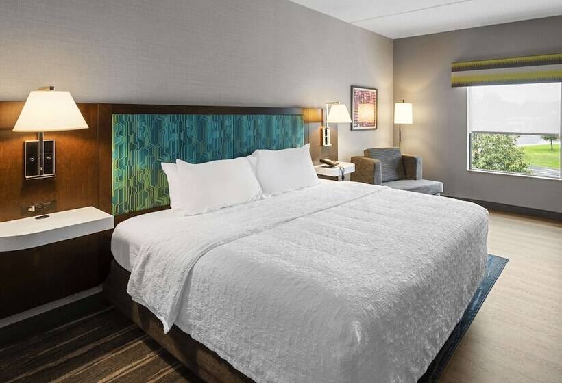 스탠다드 스튜디오 킹침대, Hampton Inn Nanuet