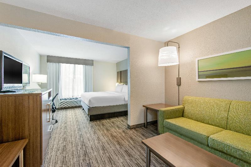 带大床的套房, Holiday Inn Melbourne Viera Conference Ctr, An Ihg