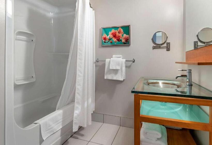 Номер Superior, Le Noranda Hotel & Spa, Ascend Hotel Collection