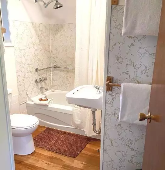 Talo 1 Makuuhuone, Wisteria Guest House