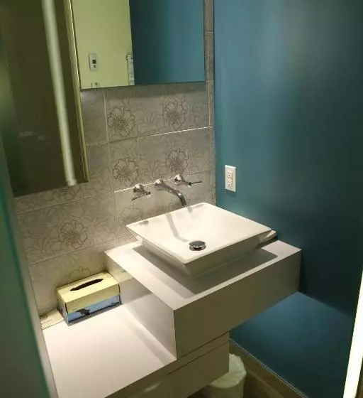 キングサイズベッドのスタンダードルーム, Motel Chute Des Pères