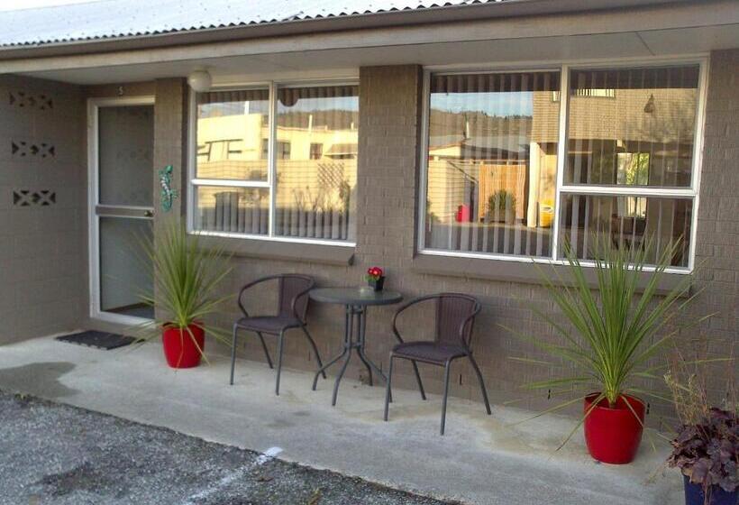Апартаменты 1 Спальня, Almond Court Motel