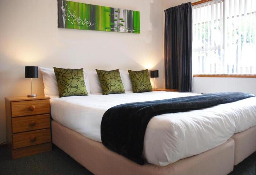 آپارتمان 1 خوابه, Almond Court Motel