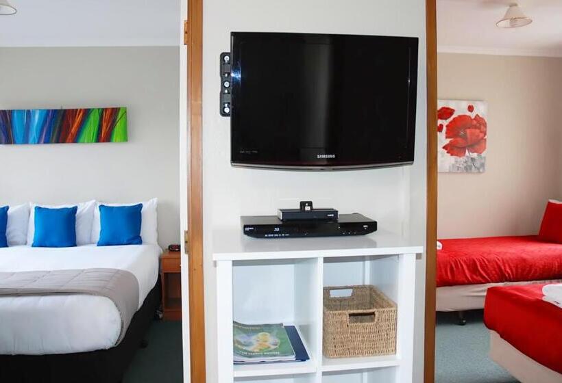 آپارتمان 2 خوابه, Almond Court Motel