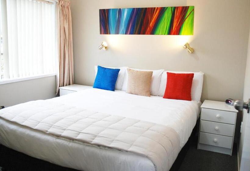 Апартаменты 2 Спальни, Almond Court Motel