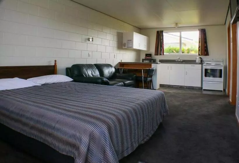 １ベッドルームアパートメント, Charlton Motel