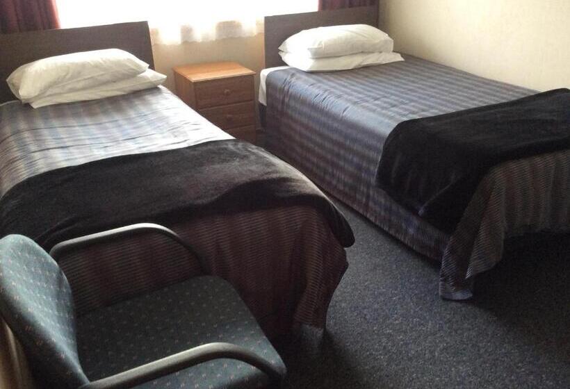 Апартаменты 1 Спальня, Charlton Motel