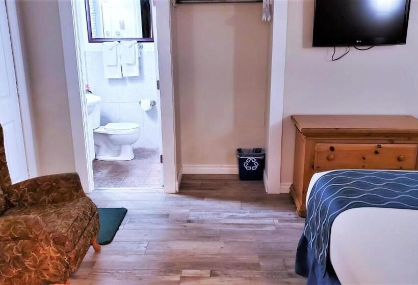 Номер Стандарт, Knights Inn Colonial Fireside Inn