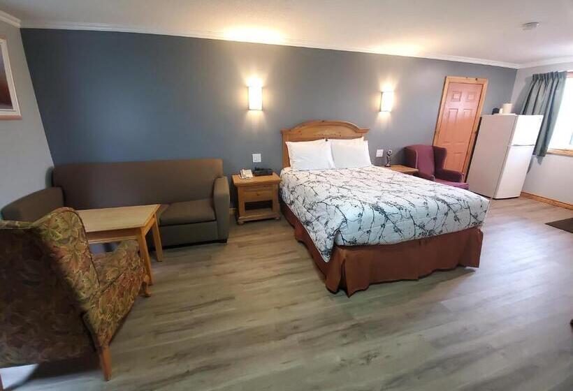 جناح, Knights Inn Colonial Fireside Inn